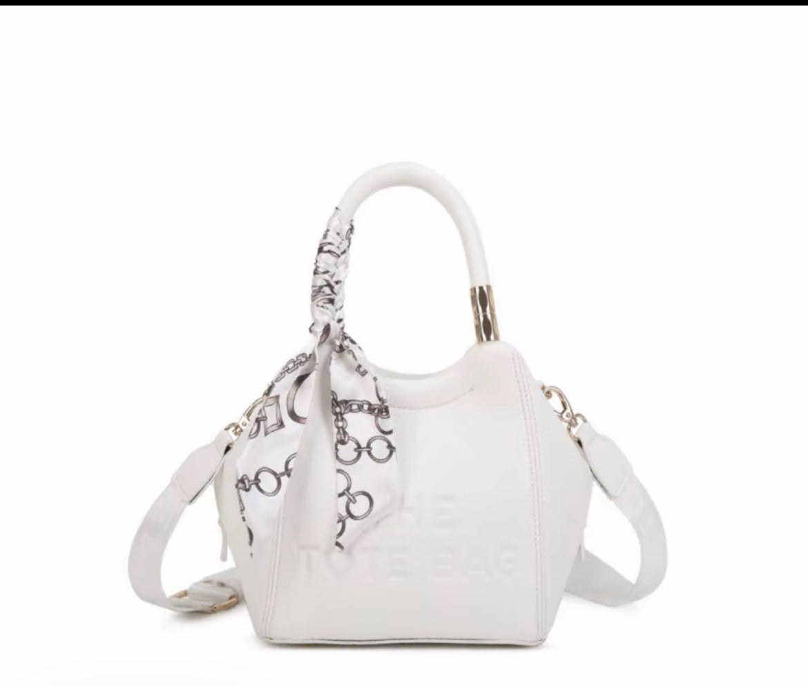 [Glamourhouse] Single Zip Grab Bag with Crossbody Strap