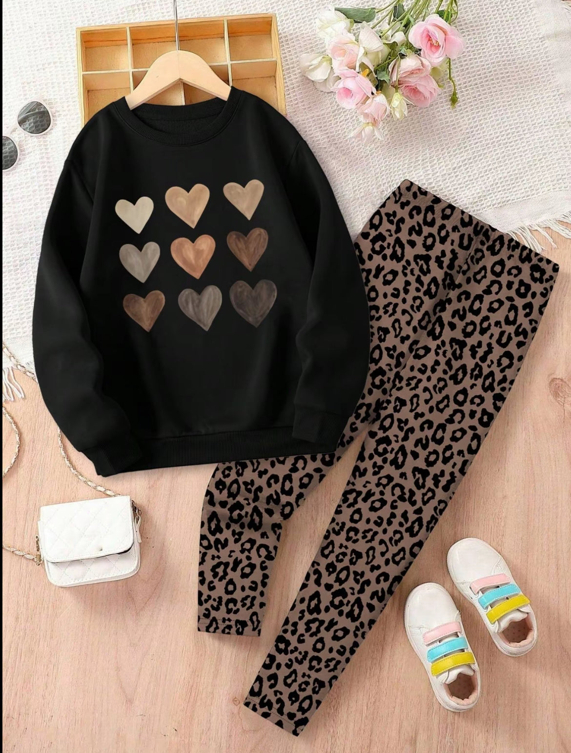Tween Girls Vintage Heart Print Sweatshirt and Leopard Pants Set