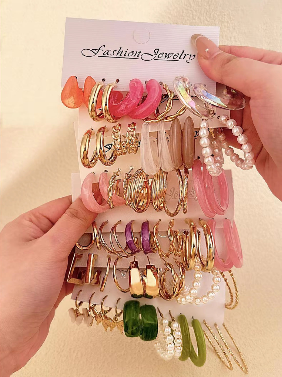 Mixed Color Faux Pearl Decorated Hoop Earrings