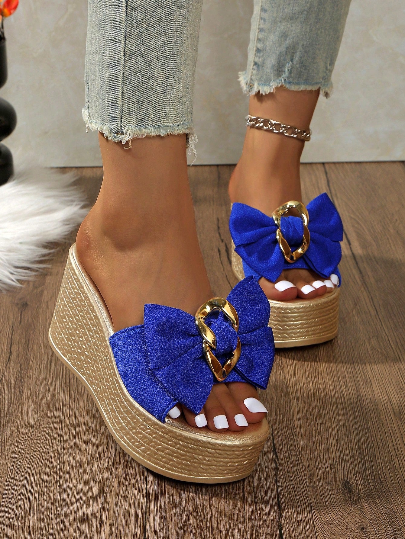 Bow Wedge Sandles