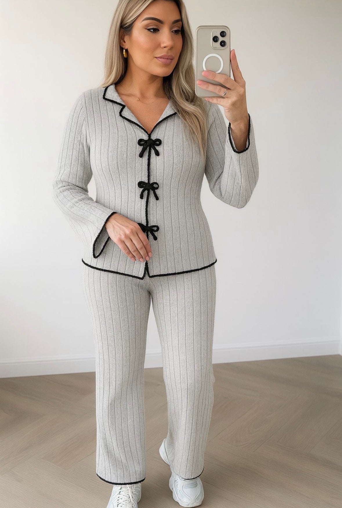 Knitted Bow-tied Ribbed Lounge Set Super Soft