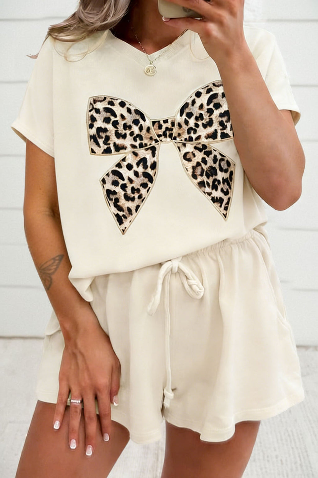 Contrast Leopard Bow Patched V-Neck Loose Tee Drawstring Shorts Co-ord Set