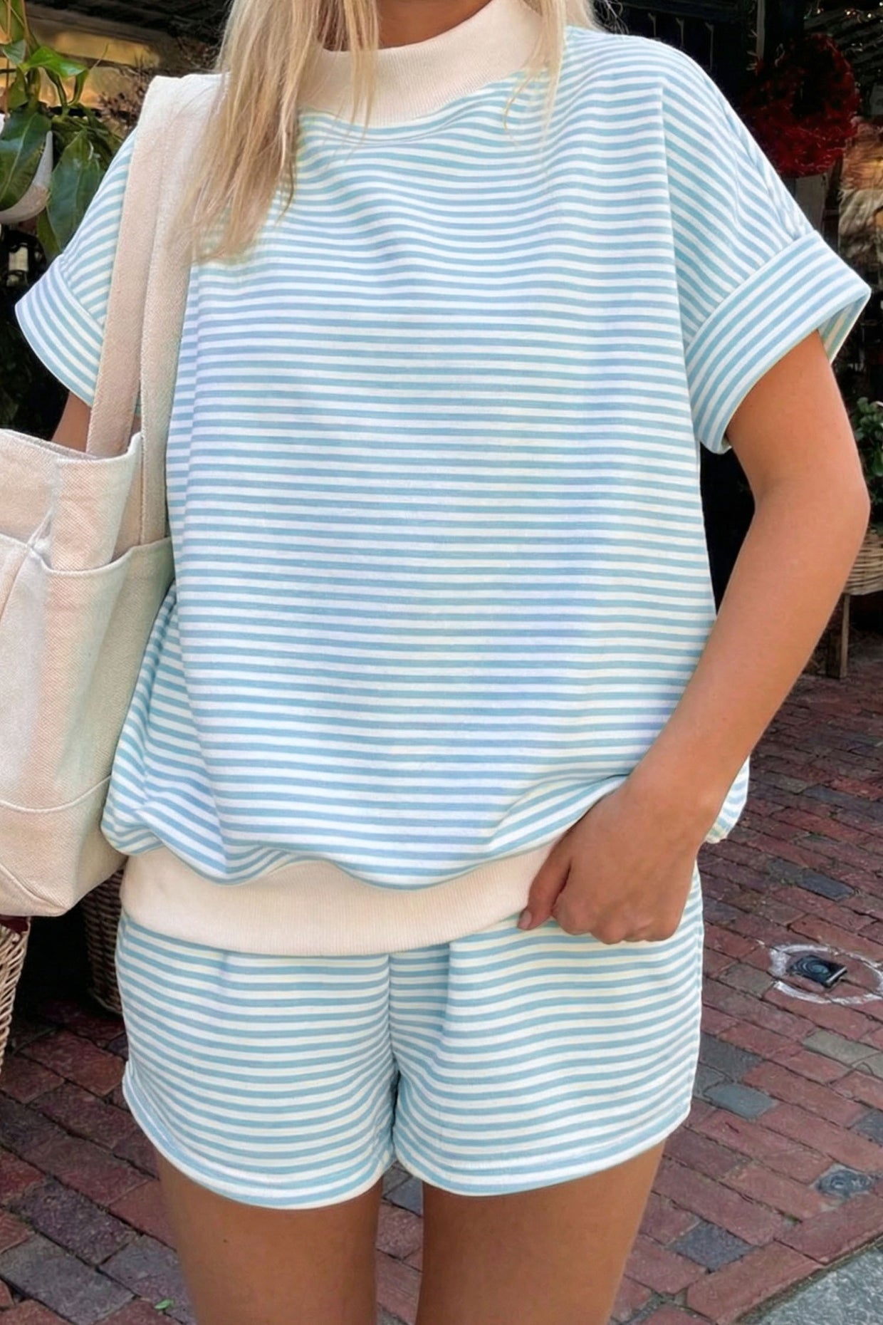 Stripe Cuffed Sleeve Contrast Mock Neck Tee Casual Co-ord Short Set